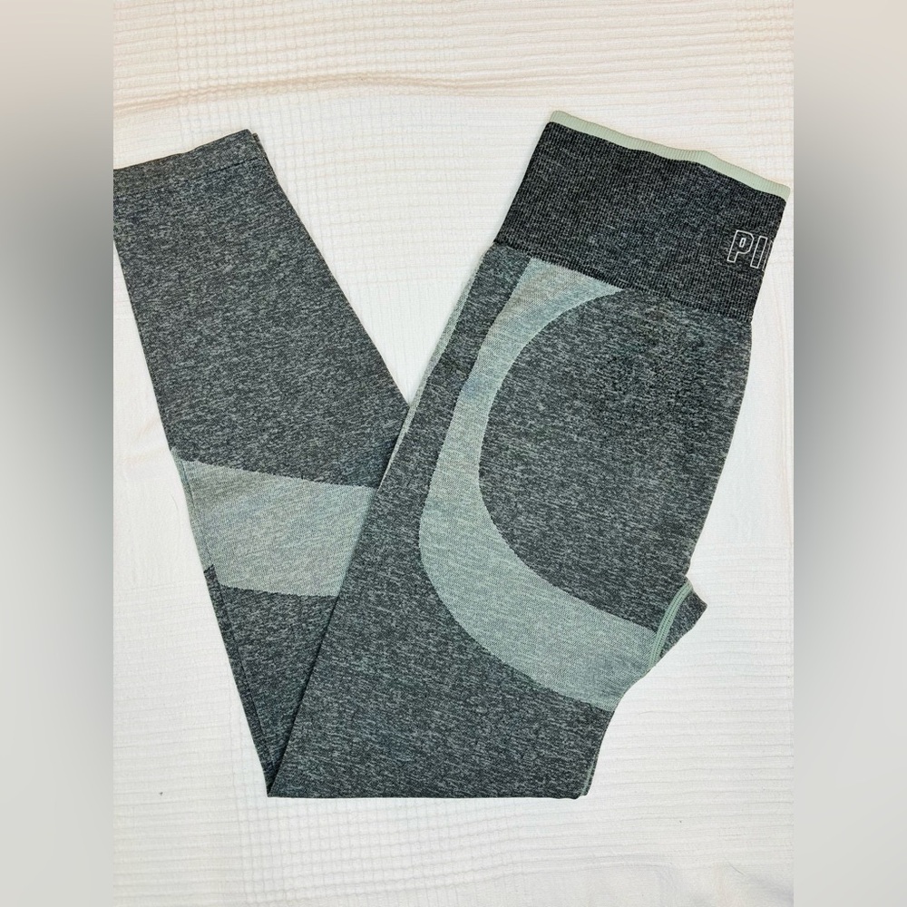 VS Pink Active Leggings
